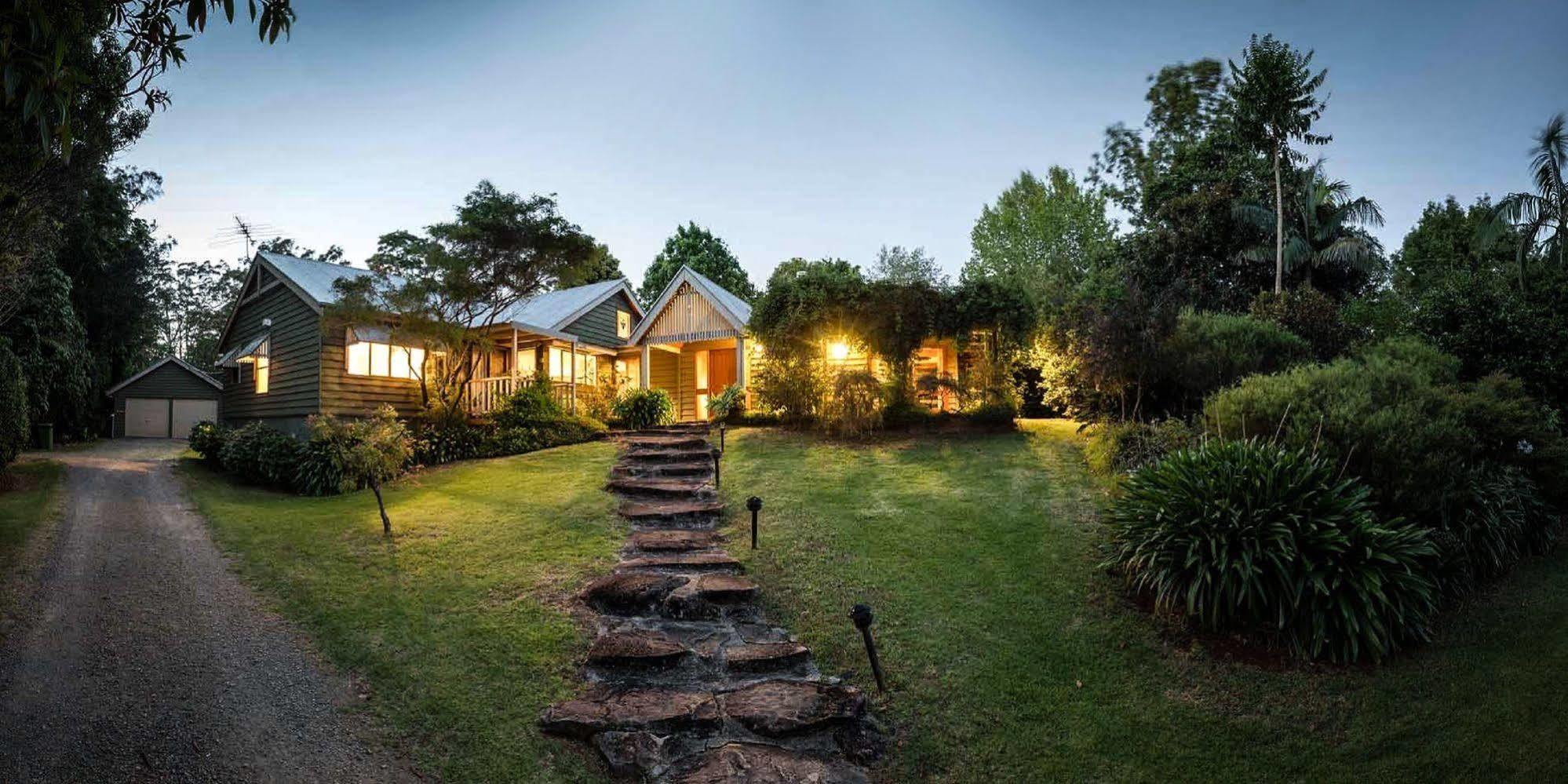 Mt Glorious Getaways Villa Mount Glorious ภายนอก รูปภาพ